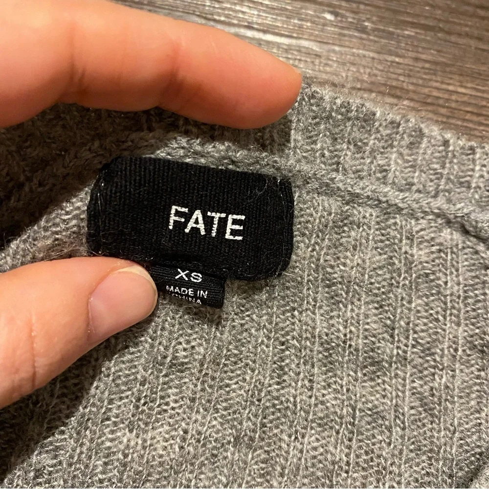 Fate Sweater - Picture 3 of 4